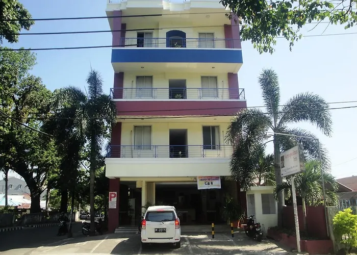 Metropolitan Inn
